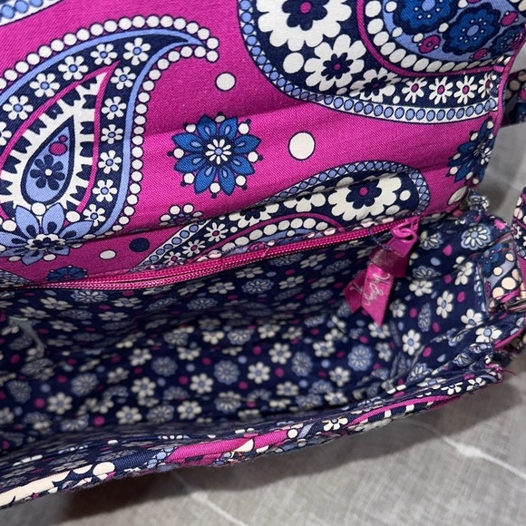 Vera Bradley Boysenberry Paisley the Rachel Crossbody Bag Designer Retired NWOT - Picture 12 of 14